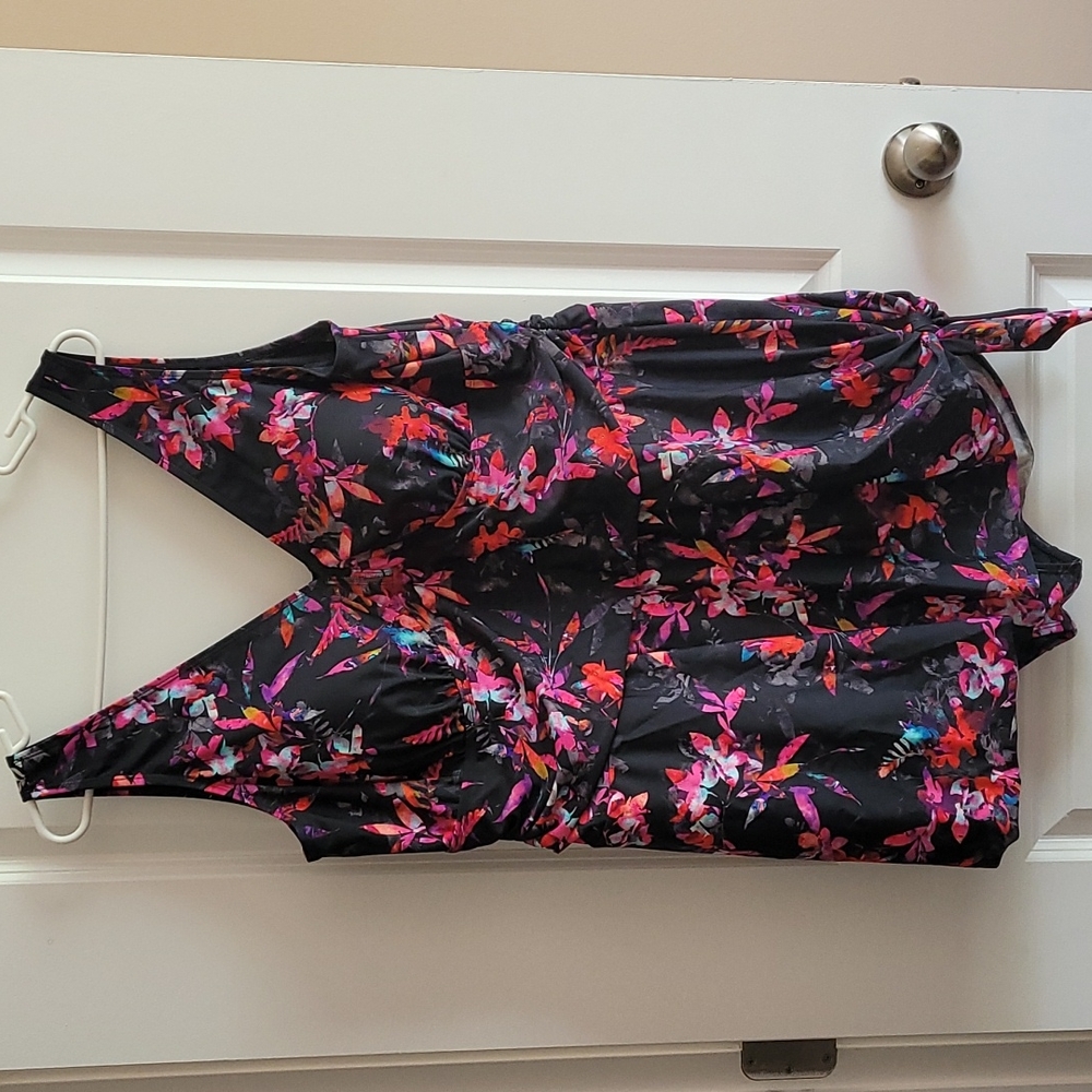 Torrid one piece swimsuit.